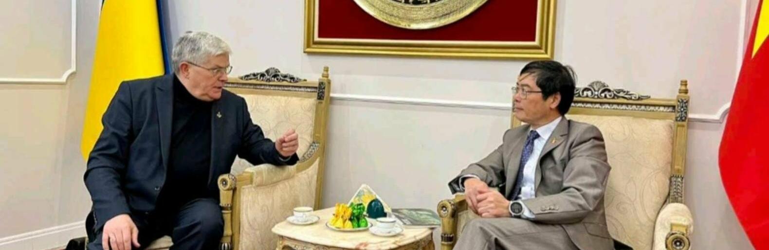 ����: 048.ua