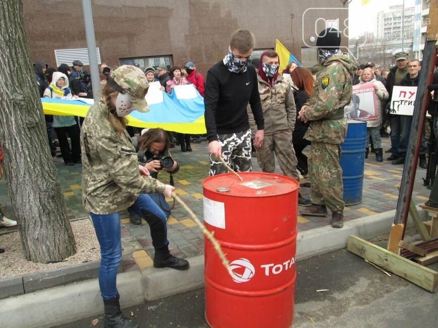 #FreeSavchenko: Штурм одеского консульства России и сожжение диктатора Путина (ФОТО, ВИДЕО) (фото) - фото 1