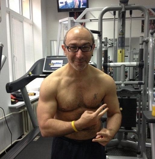 кернес в зале