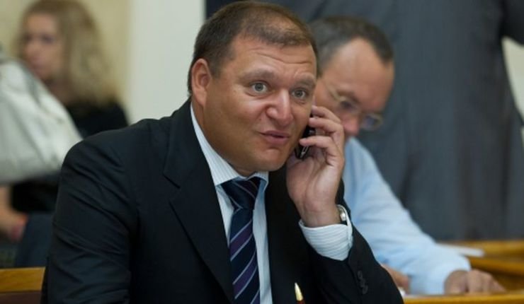 злится добкин