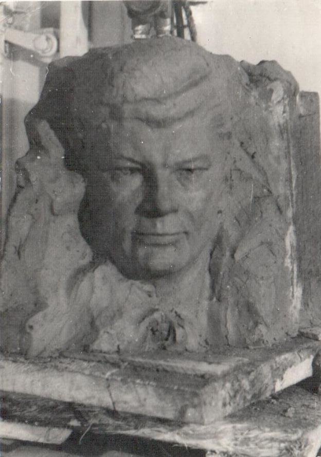 Бюст Козина Б.С. работы скульптора Рыжова А.Н.июнь 1971г.