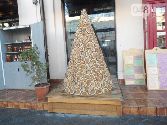 Одесса - елка из брусков Одесса - елка из брусков