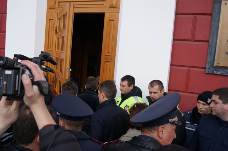 Под Одесской мэрией клеймили сепаратистов и протестовали против Генплана (ФОТО) (фото) - фото 2
