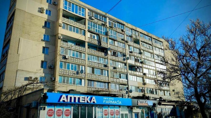 Около 100 окон выбило взрывной волной в Одессе, - ФОТО | Новости