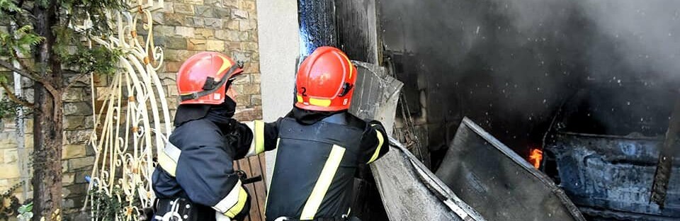 В Одесі горів двоповерховий приватний будинок, - ФОТО, ВІДЕО 