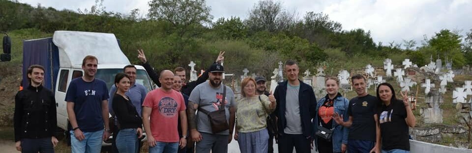 Одеські комунальники продовжили прибирання на одному з найстаріших козацьких цвинтарів Півдня України, - ФОТО, ВІДЕО 
