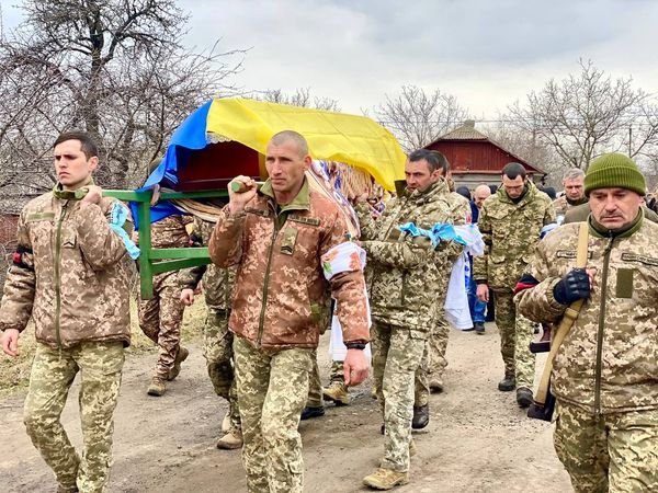 Загинув за рідну Вітчизну: на Одещині простилися з військовослужбовцем Русланом Жосаном, - ФОТО.
