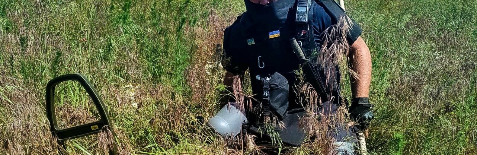 За тиждень одеські піротехніки знешкодили 61 вибухонебезпечний предмет на Херсонщині