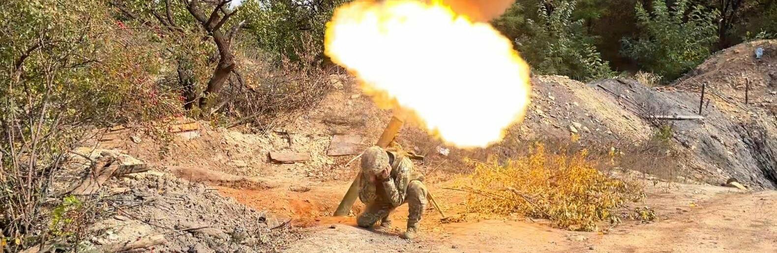 За добу Українські захисники ліквідували майже 500 окупантів