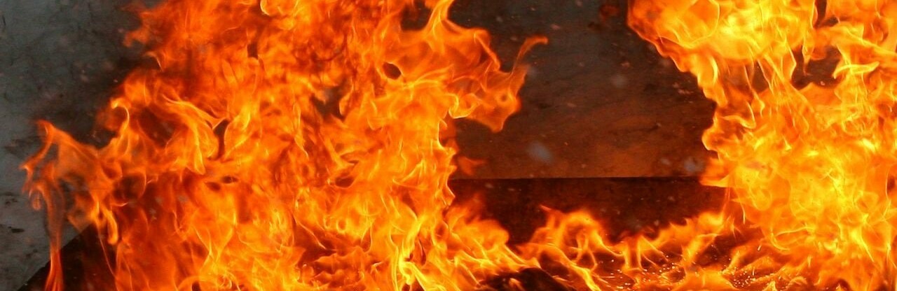 В Одеській області на пожежі постраждали двоє людей 
