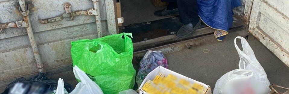 В Одеській області жінка зберігала сурогатний алкоголь та цигарки на 90 тисяч грн,-ФОТО