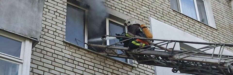 На Одещині у багатоповерхівці загорілася квартира, - ФОТО