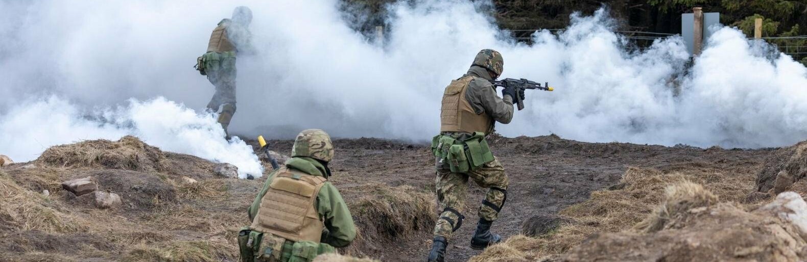411 день спротиву: яка ситуація в Україні станом на ранок