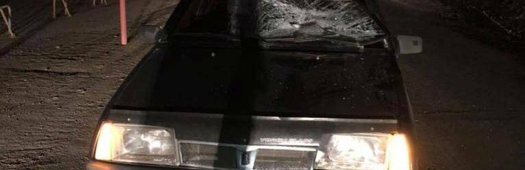 Під Одесою автомобіль збив чоловіка, який йшов по краю дороги, - ФОТО