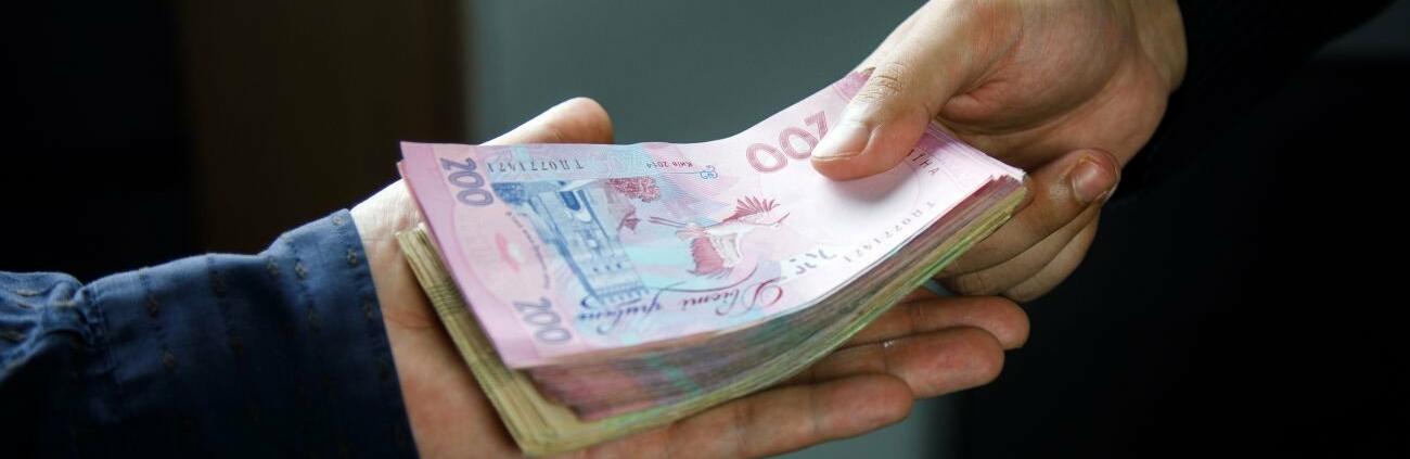 Вторгували за чужу квартиру 38,5 тисяч доларів: в Одесі викрили шахрайську схему продажу нерухомості 