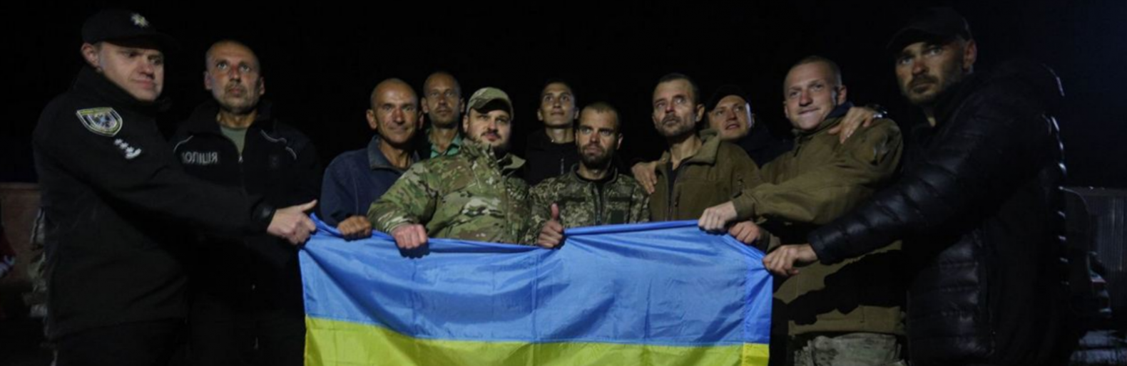 215 захисників України обміняли на Медведчука: як це було, -ФОТО, СПИСОК