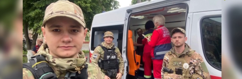 Одеські патрульні врятували чоловіка у Херсоні, - ВІДЕО 