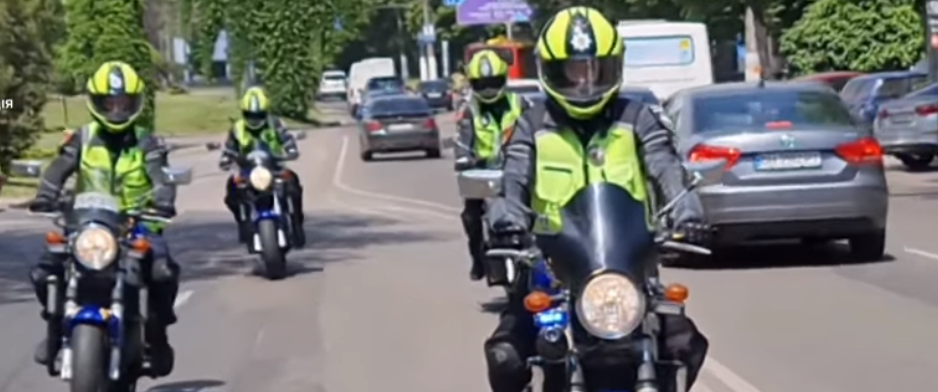 Мотопатрульні повертаються на дороги Одеси, - ВІДЕО
