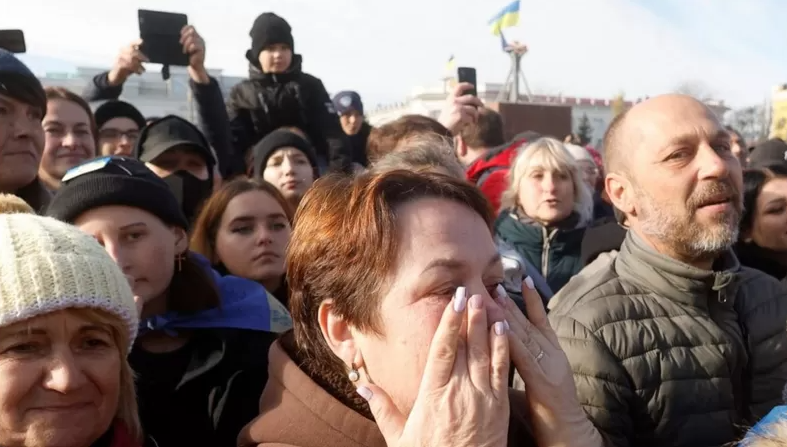 Президент поїхав за кавунами: херсонці зі сльозами радості зустріли Володимира Зеленського, - ФОТО, ВІДЕО 