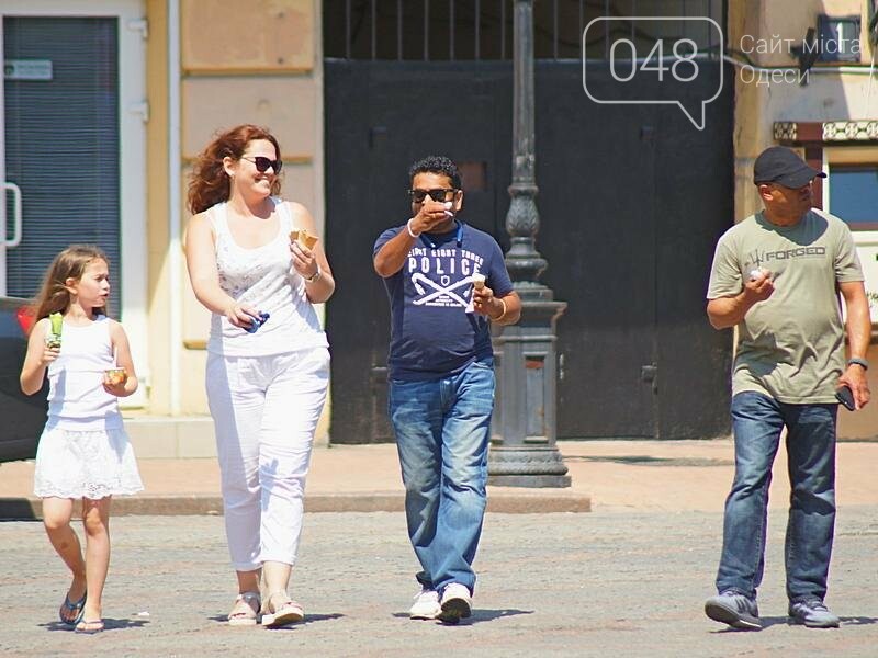 Перекус на ногах: где в Одессе затравить червячка (ФОТО), фото-39 Перекус на ногах: где в Одессе затравить червячка (ФОТО), фото-39