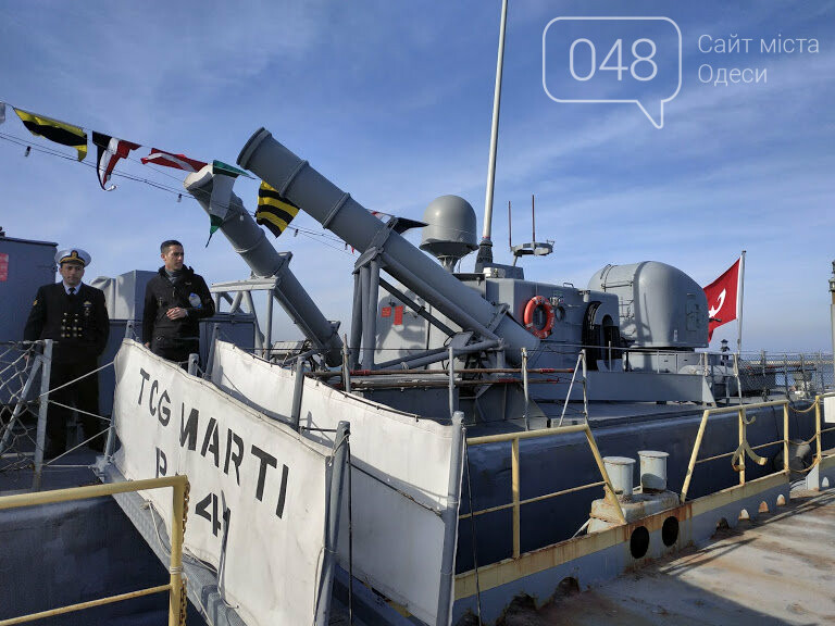 Турецкие фрегат TCG BARBAROS и штурмовой катер TCG MARTI в Одесском порту
