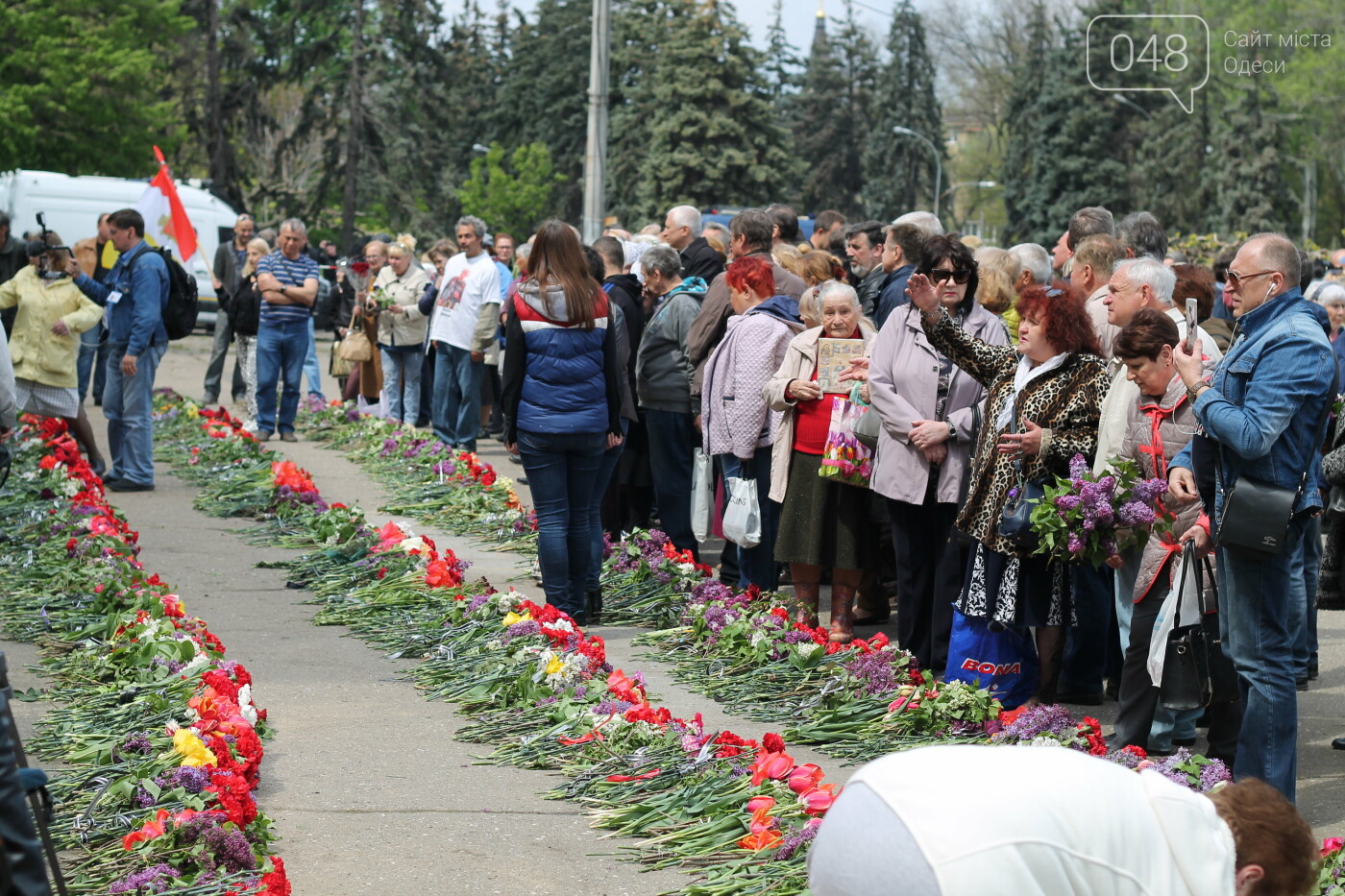 Активисты Куликового поля пришли к дому профсоюзов