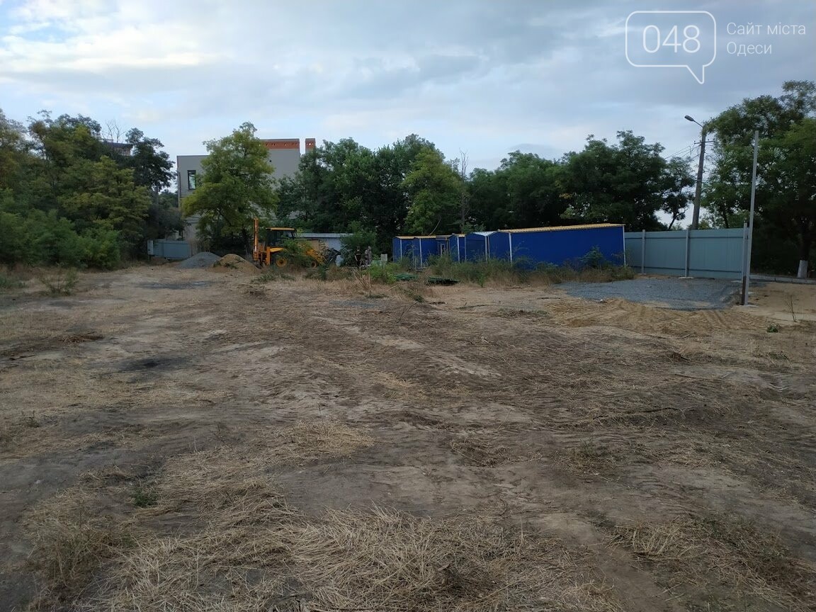 Пожар на склонах 14-ой станции Большого фонтана.