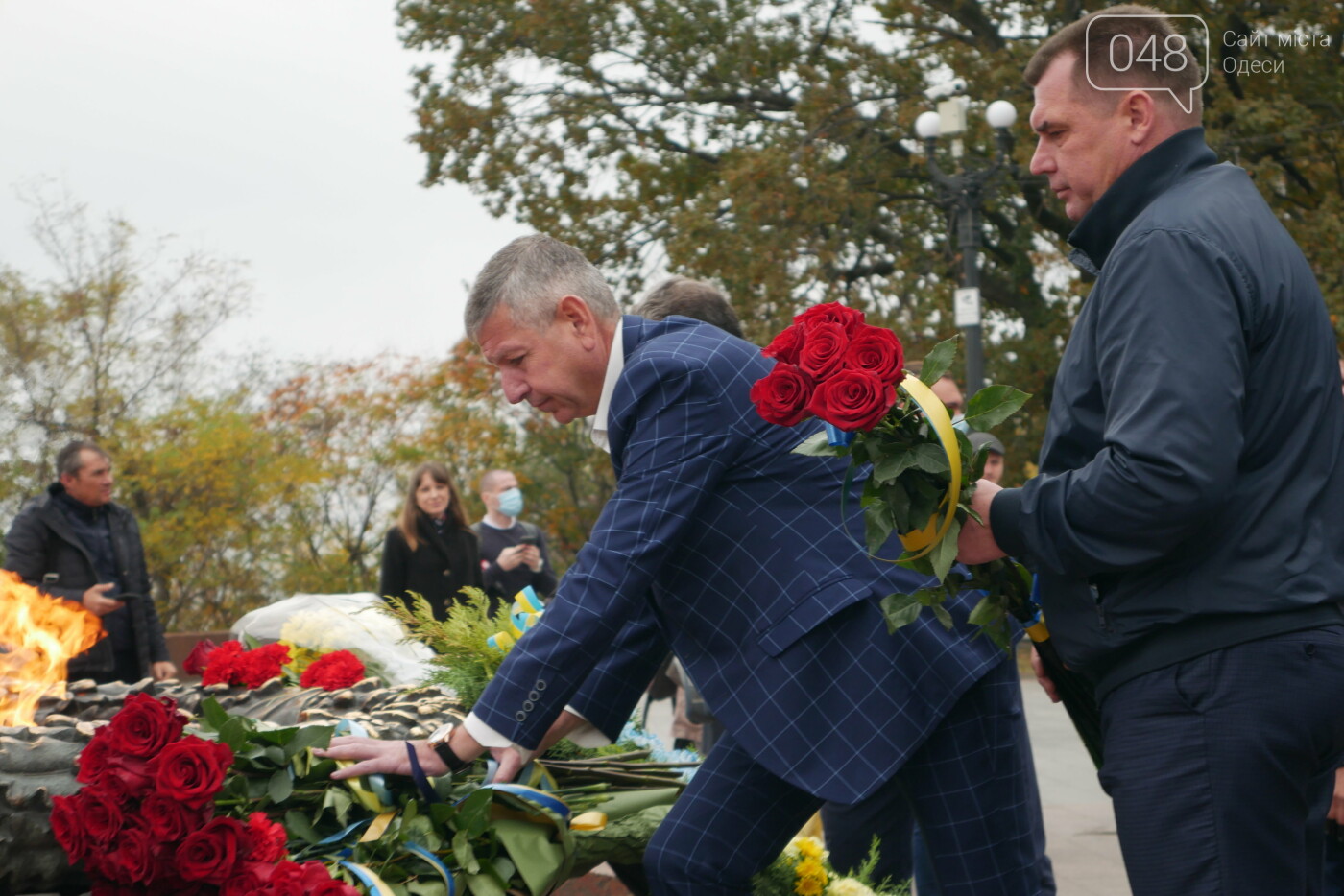 Памятник неизвестному матросу в одессе фото