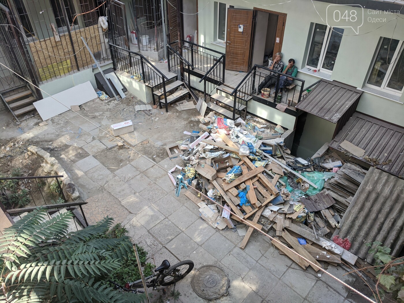 Остатки крыши Остатки крыши