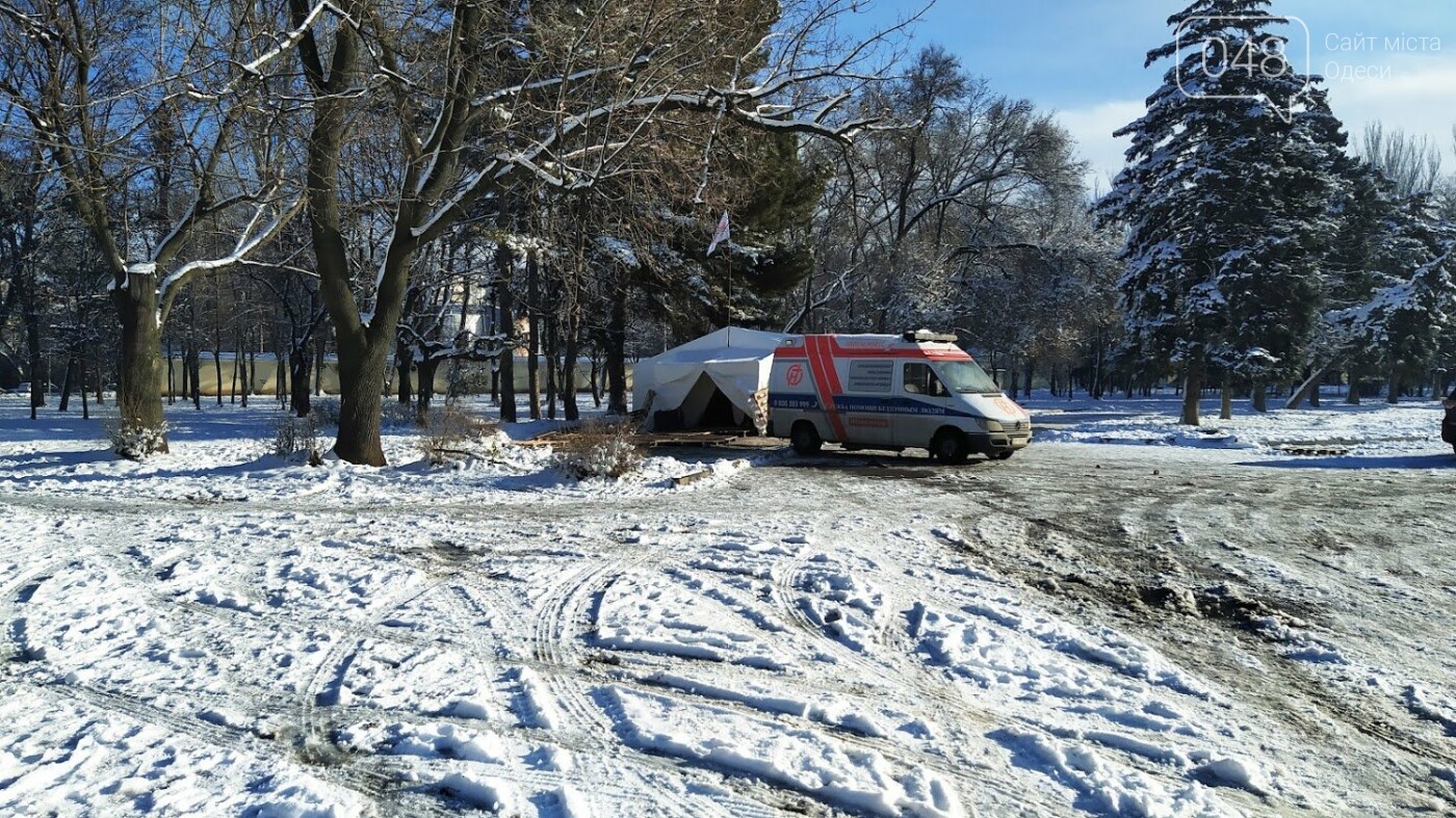 Бездомным в Одессе организовали место для обогрева, - ФОТО, фото-1, ФОТО: Александр Жирносенко