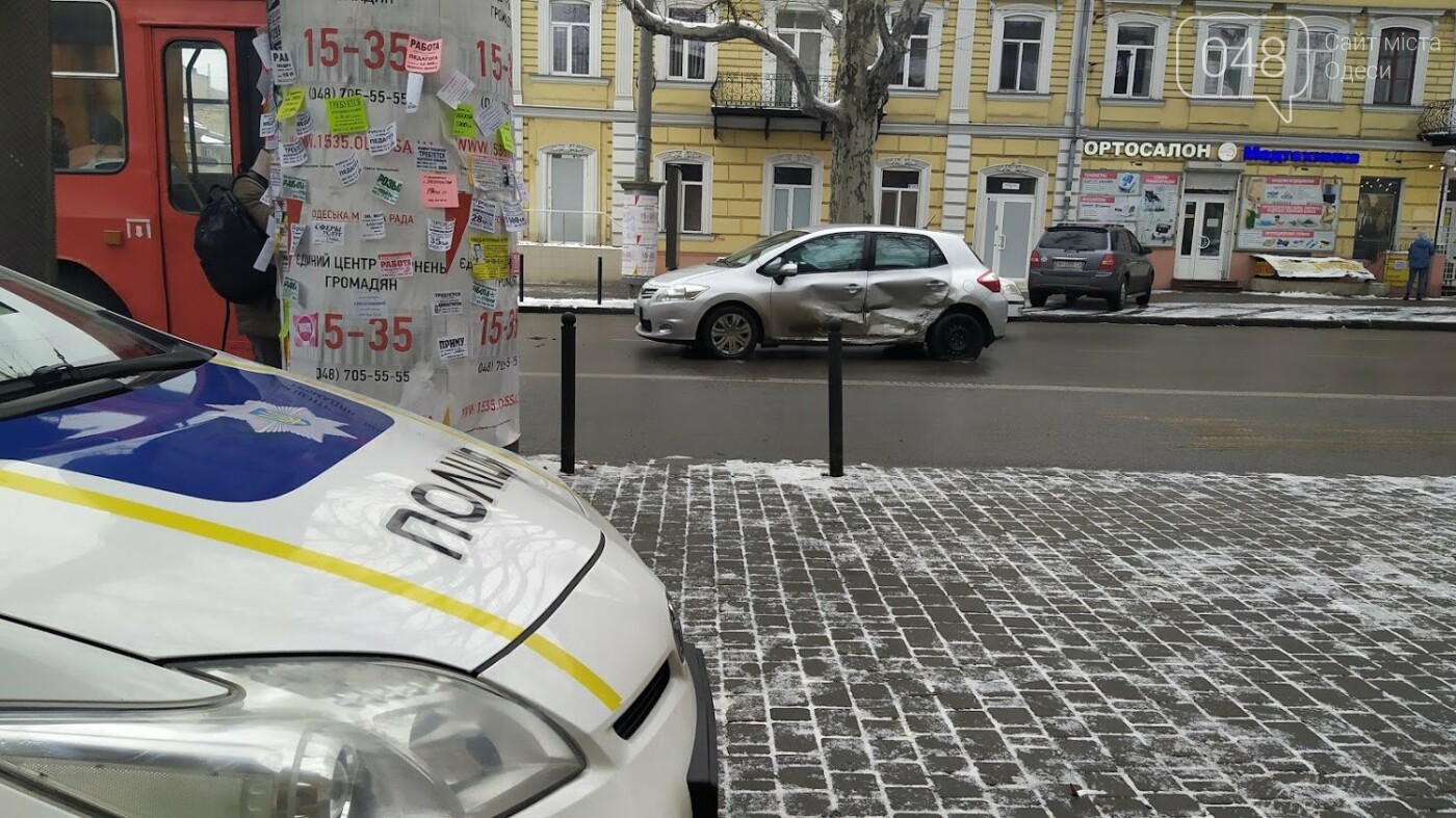ДТП в центре Одессы: на Ришельевской столкнулись два автомобиля, - ФОТО, фото-6, ФОТО: Александр Жирносенко