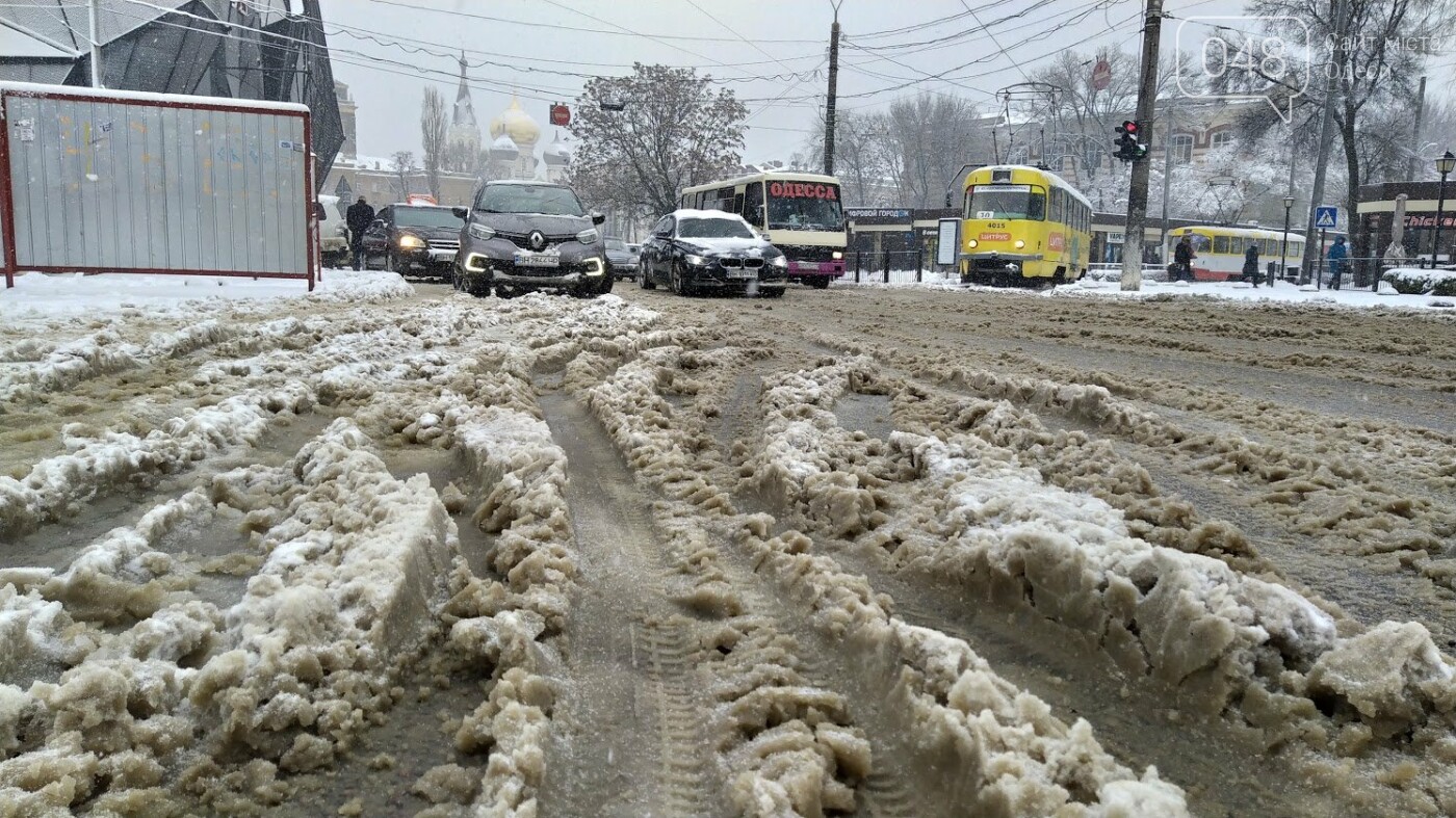 Снежная буря в Одессе: ситуация на дорогах города, - ФОТО, ОБНОВЛЕНО, фото-12, ФОТО: Александр Жирносенко.