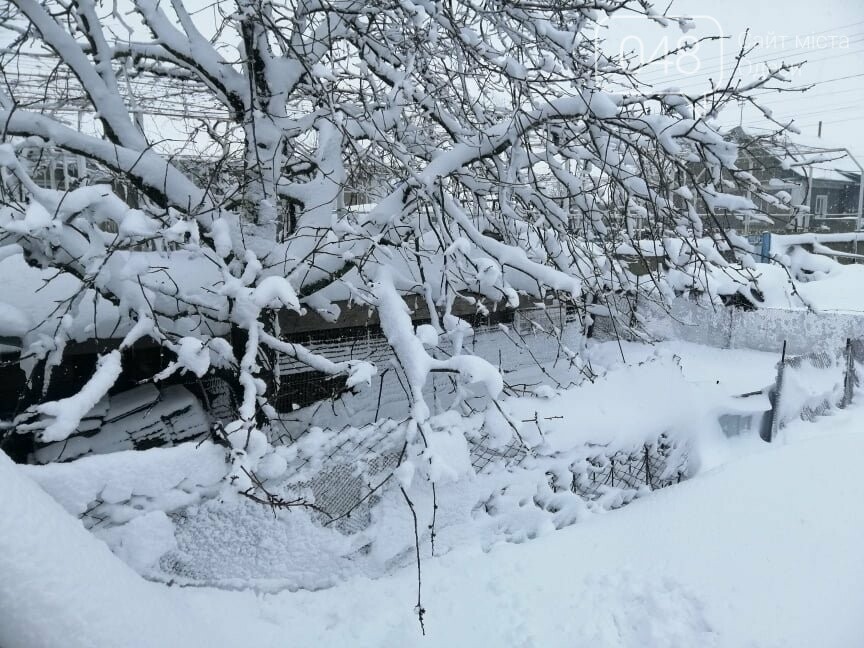 Сугробы выше крыши: жители Одесской области откапываются,-..., фото-4 Сугробы выше крыши: жители Одесской области откапываются,- ФОТОРЕПОРТАЖ, фото-4