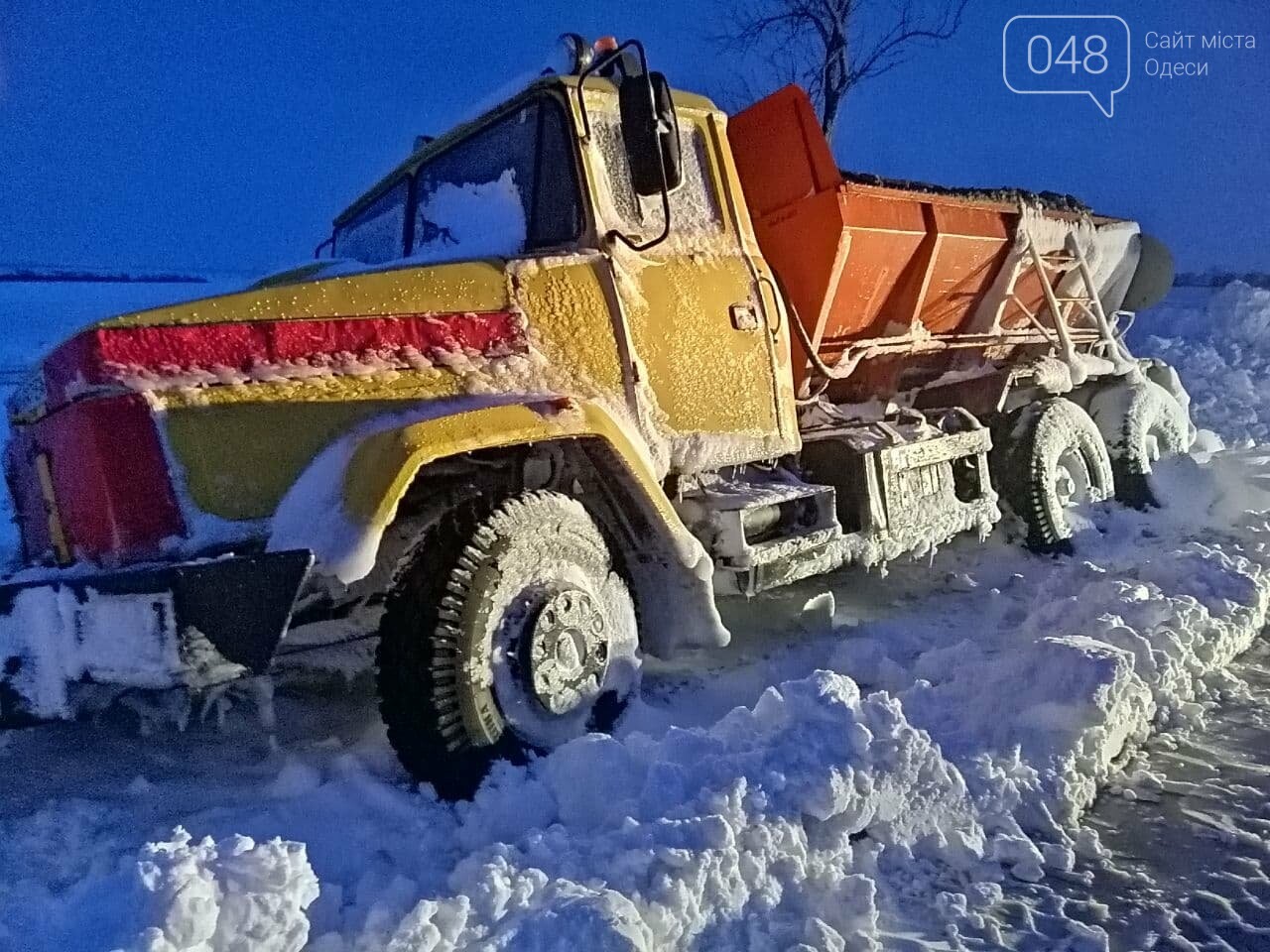 Трасса Одесса-Рени: брошенные автомобили, трактора и сугро..., фото-14 Трасса Одесса-Рени: брошенные автомобили, трактора и сугробы,- ВИДЕО, ФОТО, фото-14