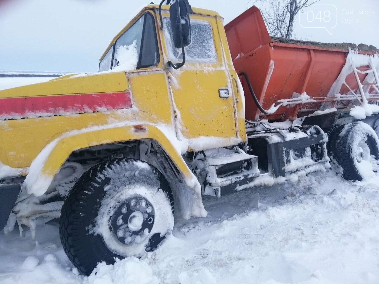 Трасса Одесса-Рени: брошенные автомобили, трактора и сугро..., фото-2 Трасса Одесса-Рени: брошенные автомобили, трактора и сугробы,- ВИДЕО, ФОТО, фото-2