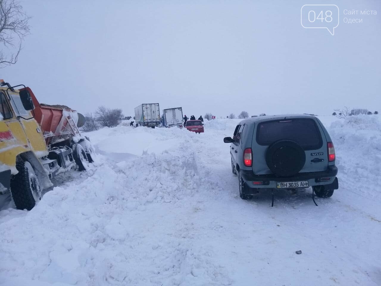 Трасса Одесса-Рени: брошенные автомобили, трактора и сугро..., фото-6 Трасса Одесса-Рени: брошенные автомобили, трактора и сугробы,- ВИДЕО, ФОТО, фото-6
