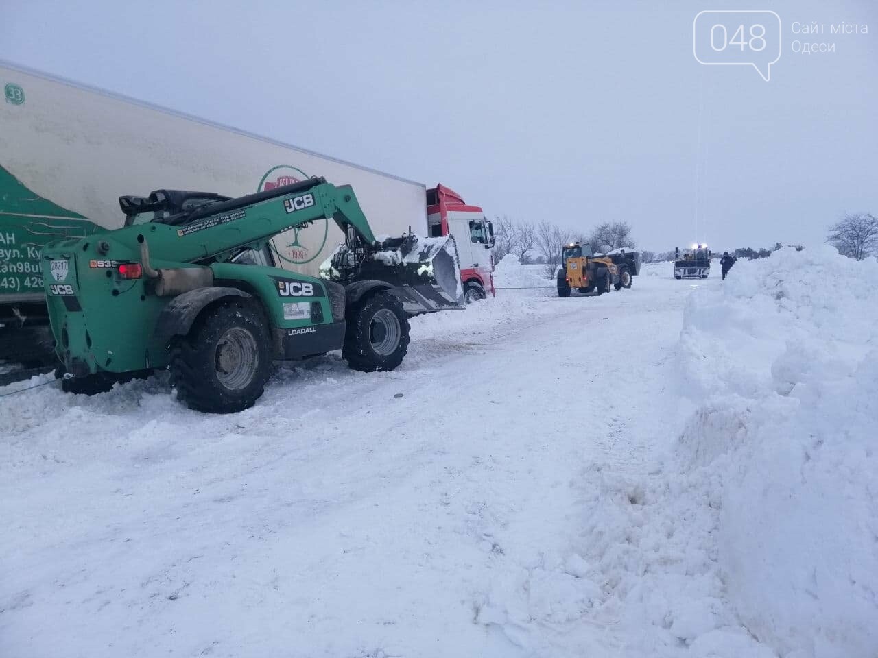 Трасса Одесса-Рени: брошенные автомобили, трактора и сугро..., фото-10 Трасса Одесса-Рени: брошенные автомобили, трактора и сугробы,- ВИДЕО, ФОТО, фото-10