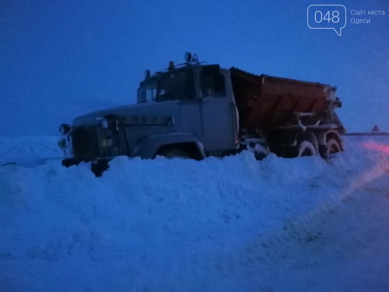 Трасса Одесса-Рени: брошенные автомобили, трактора и сугро..., фото-18 Трасса Одесса-Рени: брошенные автомобили, трактора и сугробы,- ВИДЕО, ФОТО, фото-18
