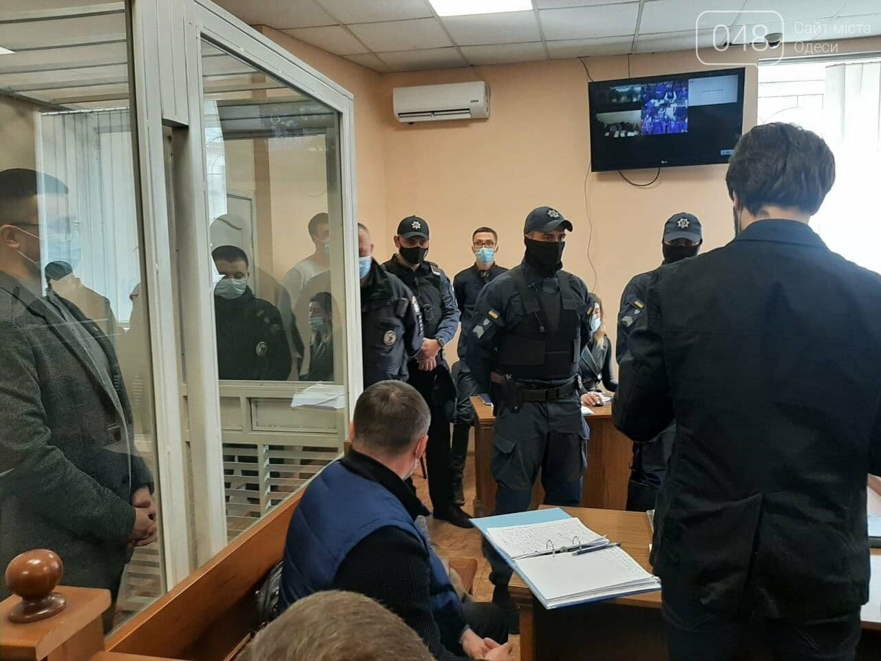 Стерненко привезли в суд Одессы, - ФОТО, ПРЯМОЙ ЭФИР, фото-1
