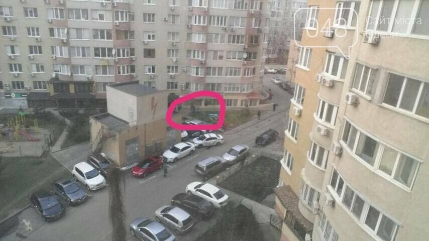 В Одессе из окна многоэтажки выпал 4-летний мальчик, ребенок погиб,- ФОТО, фото-1