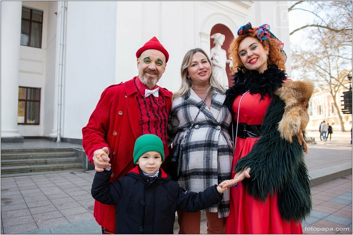 Маски без масок: 1 апреля в Одессе было весело, несмотря на карантин,- ФОТОРЕПОРТАЖ, фото-2