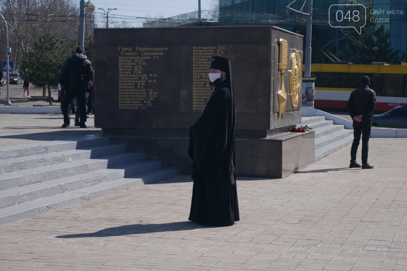 В День Освобождения Одессы возложили цветы к монументам боевой славы, - ФОТОРЕПОРТАЖ, фото-4