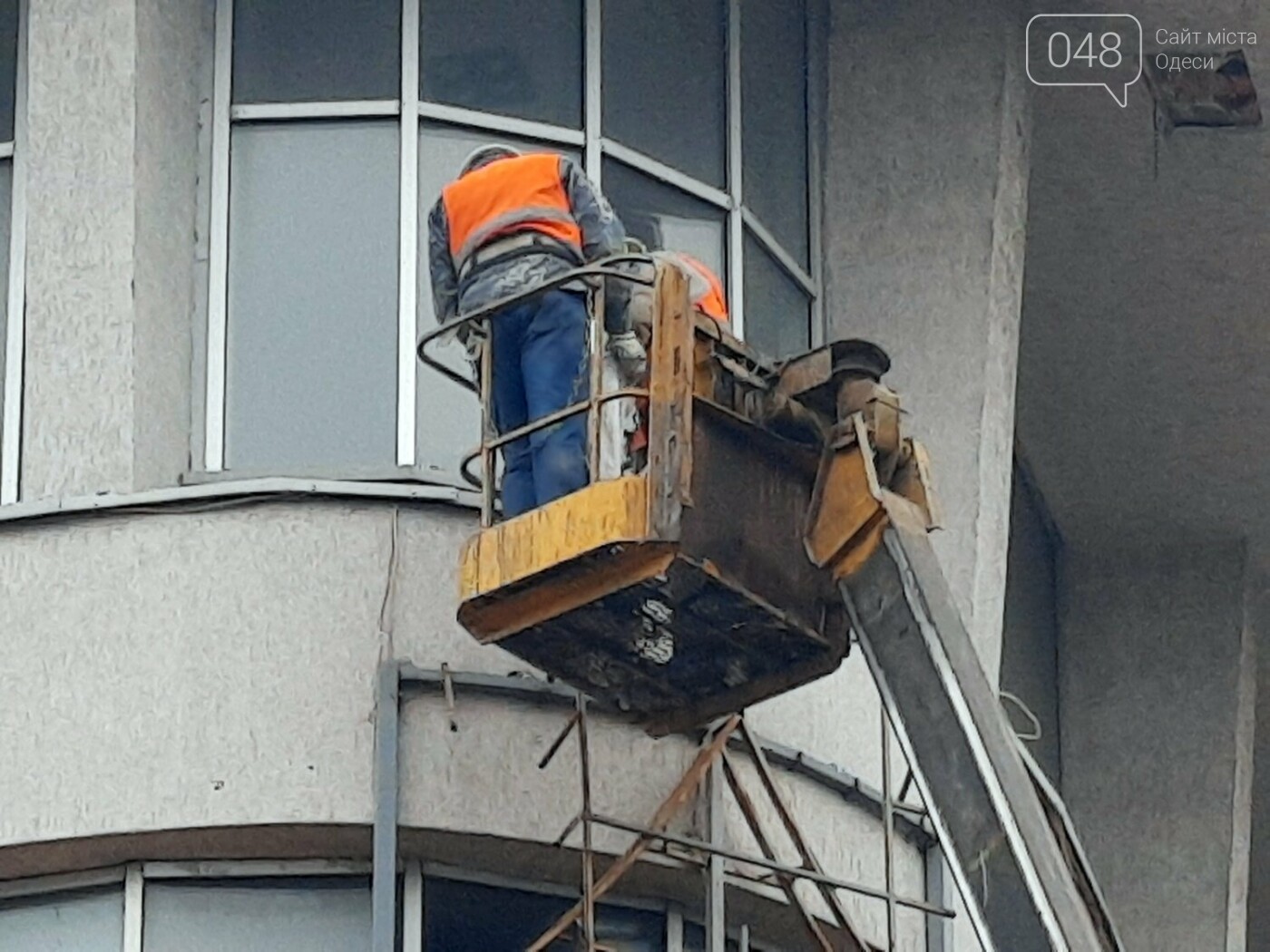 В Одессе на Дерибасовской ликвидируют последствия обвала фасада, - ФОТО, ВИДЕО , фото-13