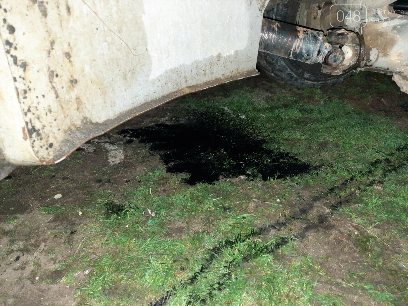 Под покровом ночи на "Чкаловский" пляж в Одессе неизвестные загнали технику, - ФОТО, ВИДЕО, СТРИМ, фото-8