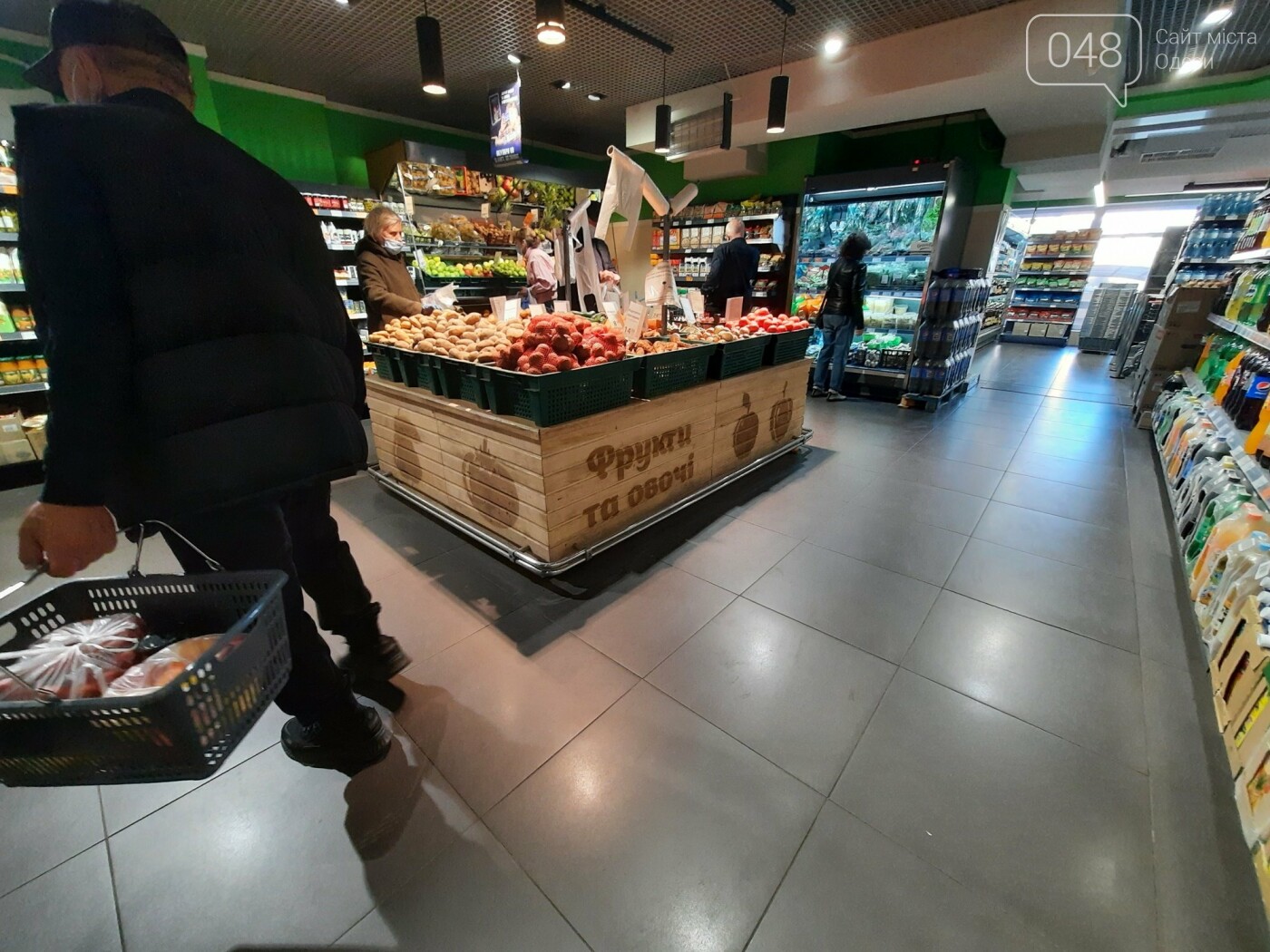 Редиска, огурцы и помидоры: как не переплачивать за покупки в супермаркетах Одессы, - ФОТО, фото-1