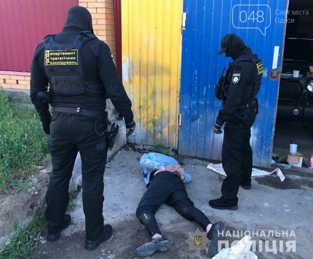 Вымогали деньги: в Одесской области задержали преступную группу, - ФОТО, ВИДЕО , фото-2