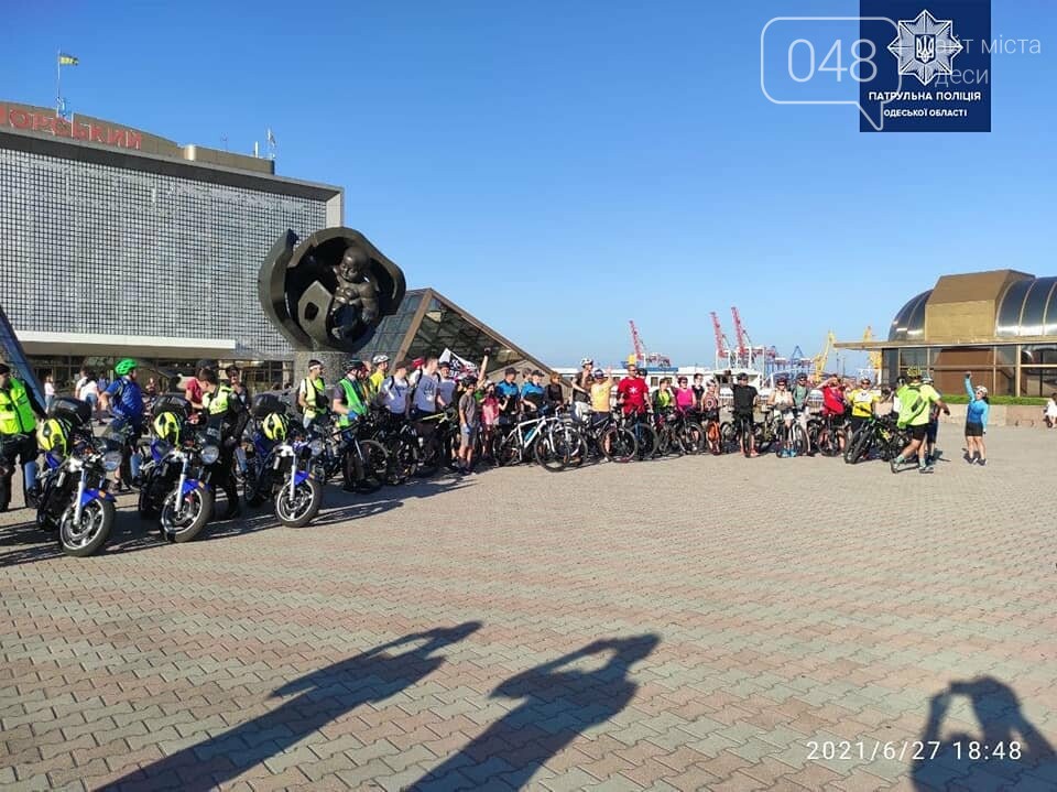 Велопатрульные вместе с одесситами проехали 23 километра по улицам города, - ФОТО, фото-2