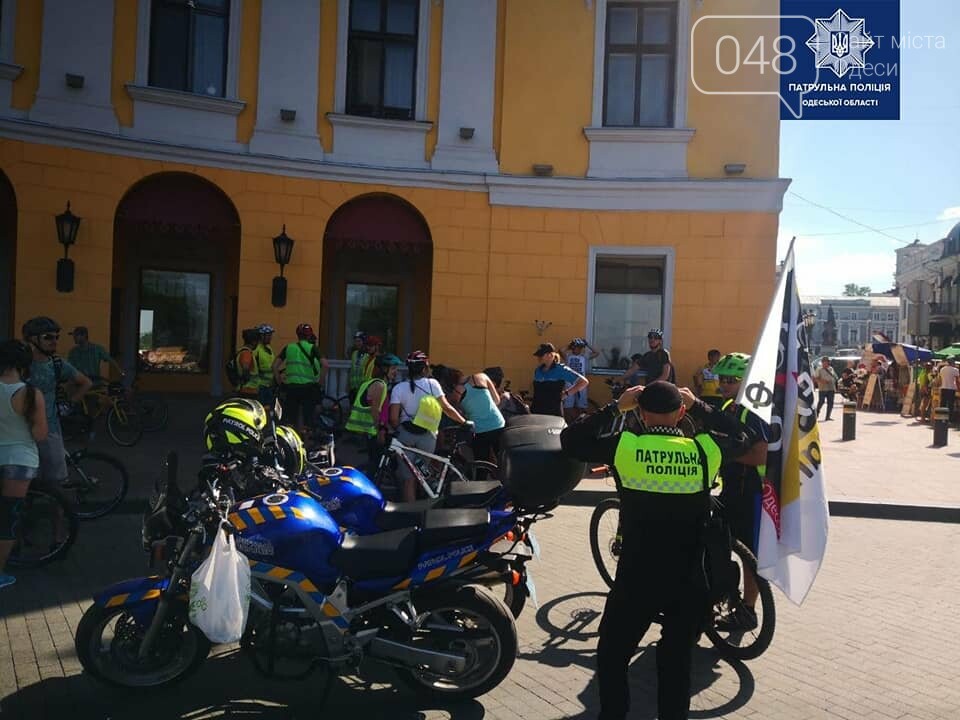 Велопатрульные вместе с одесситами проехали 23 километра по улицам города, - ФОТО, фото-4
