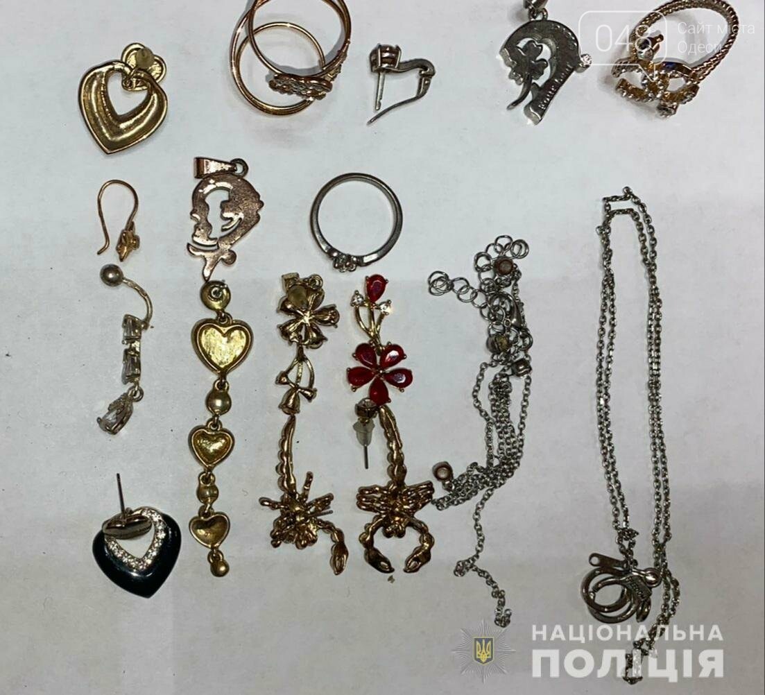 Одесситке дорого обошёлся выпускной дочки: полиция задержала рецидивиста, - ФОТО, фото-3