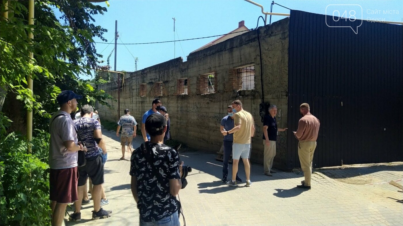 Одесситы устроили "облаву" на стройке возле склонов - ФОТО, фото-2, ФОТО: Александр Жирносенко.